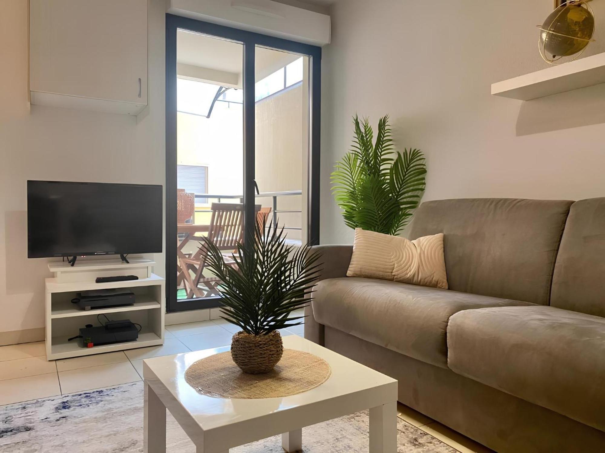 "L'Alhambra" Proche Gare Et Centre Apartman Menton Kültér fotó