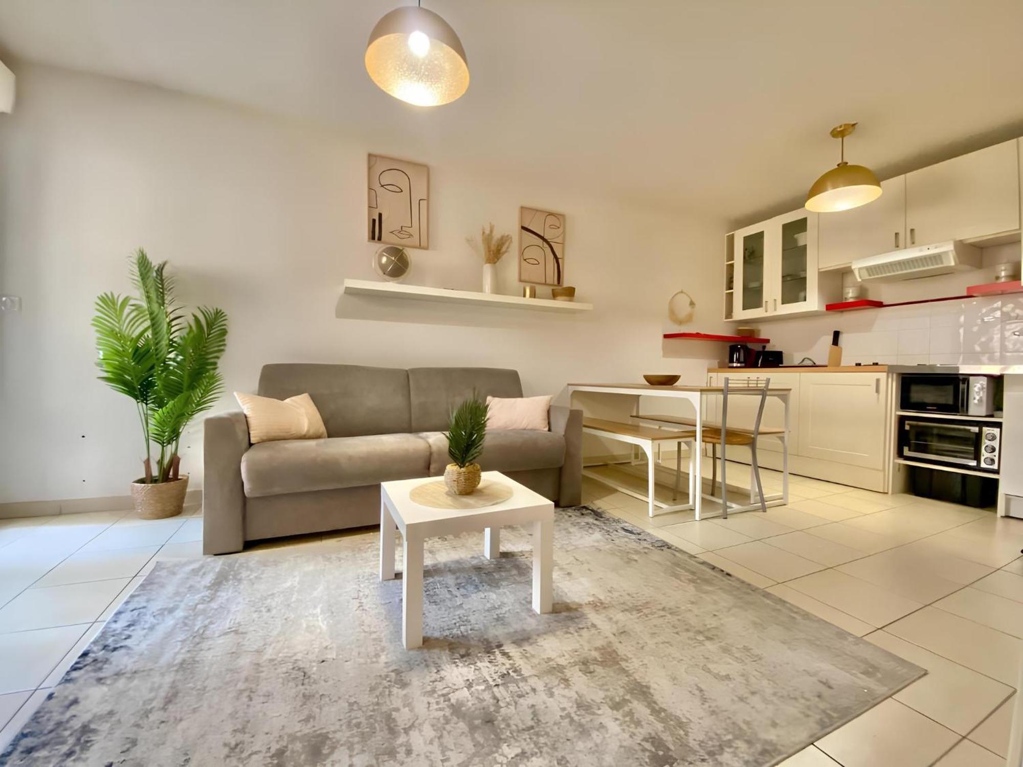 "L'Alhambra" Proche Gare Et Centre Apartman Menton Kültér fotó